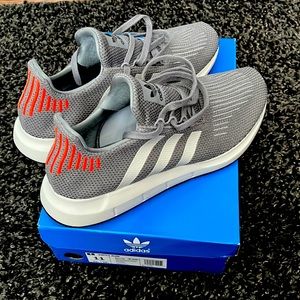 🏃‍♂️ Adidas - Running shoes